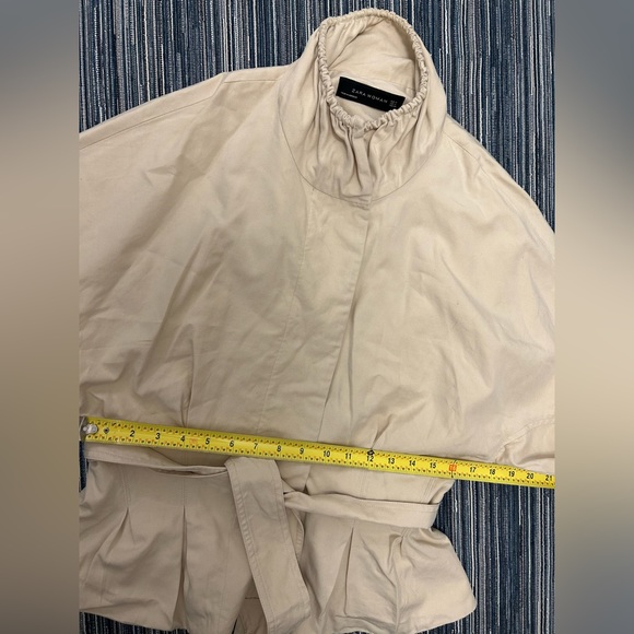 Zara Woman’s Pleated Jacket with Gathered Detail and Belt Size US M - Picture 8 of 10